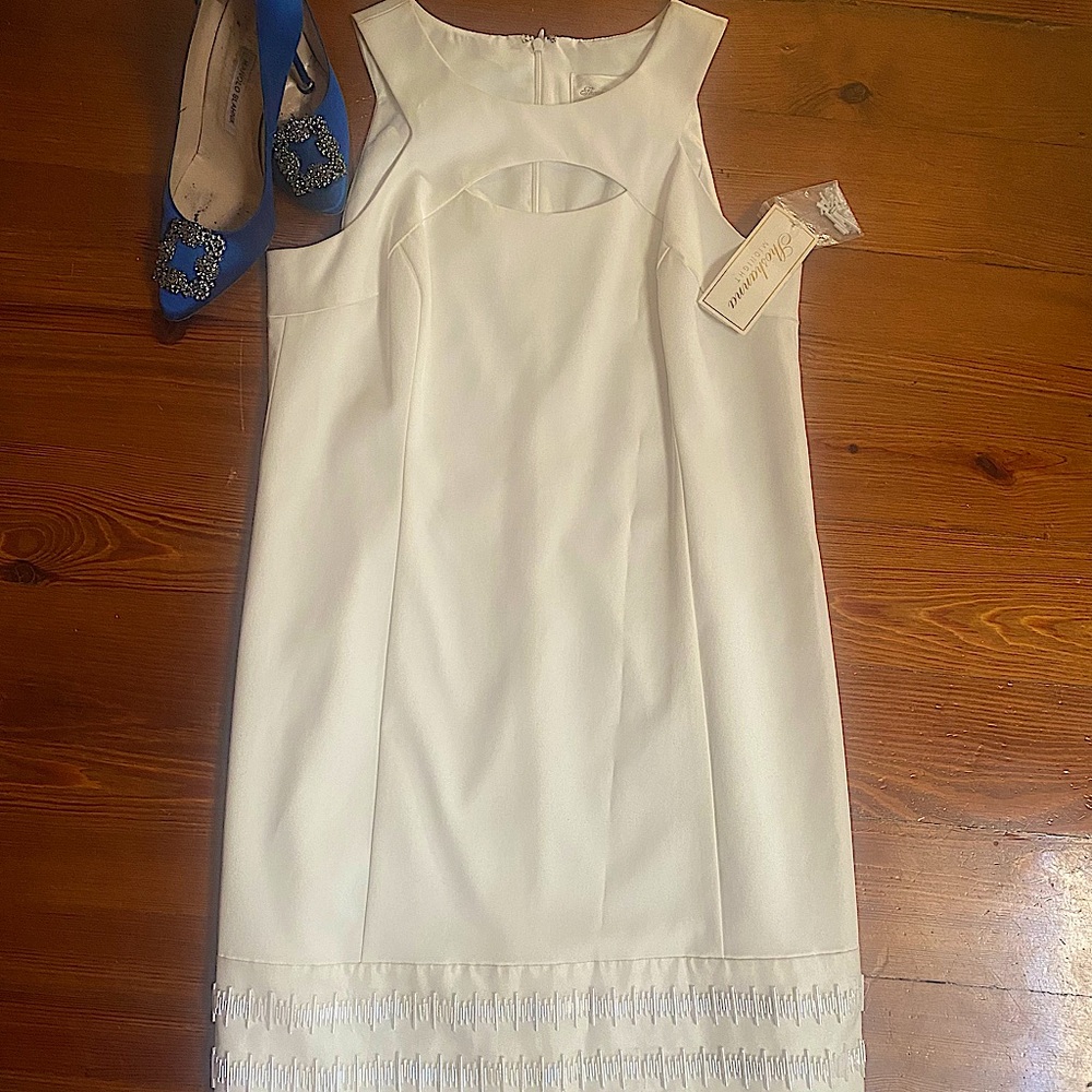 Shoshanna white dress with beading size 6. New with tag. Never worn.